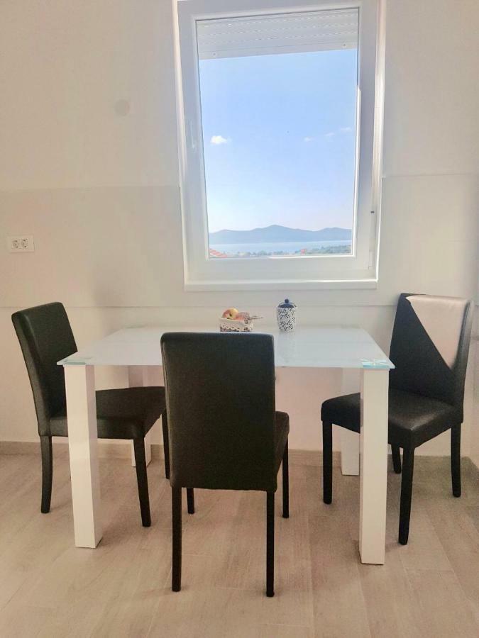 זאדאר Apartment Hera With Balcony And Free Parking מראה חיצוני תמונה