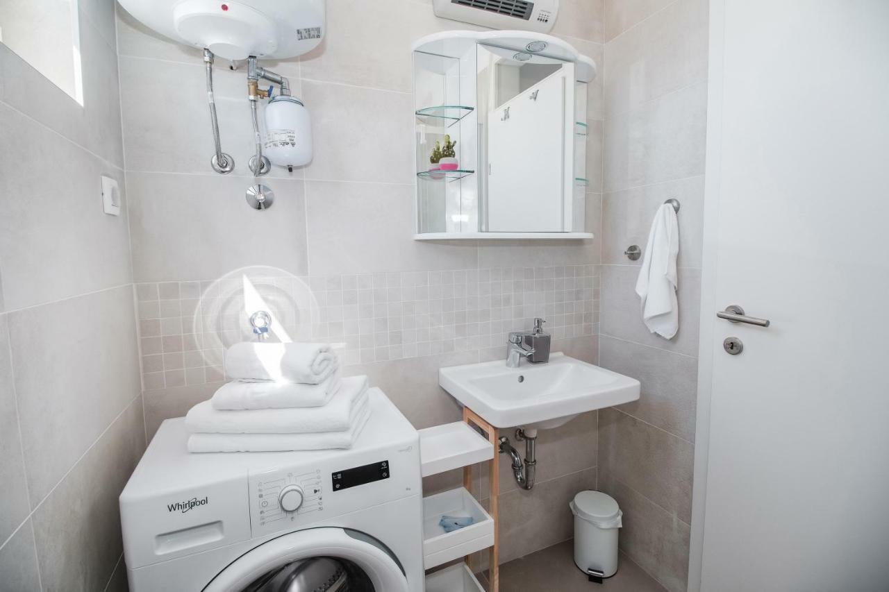 זאדאר Apartment Hera With Balcony And Free Parking מראה חיצוני תמונה