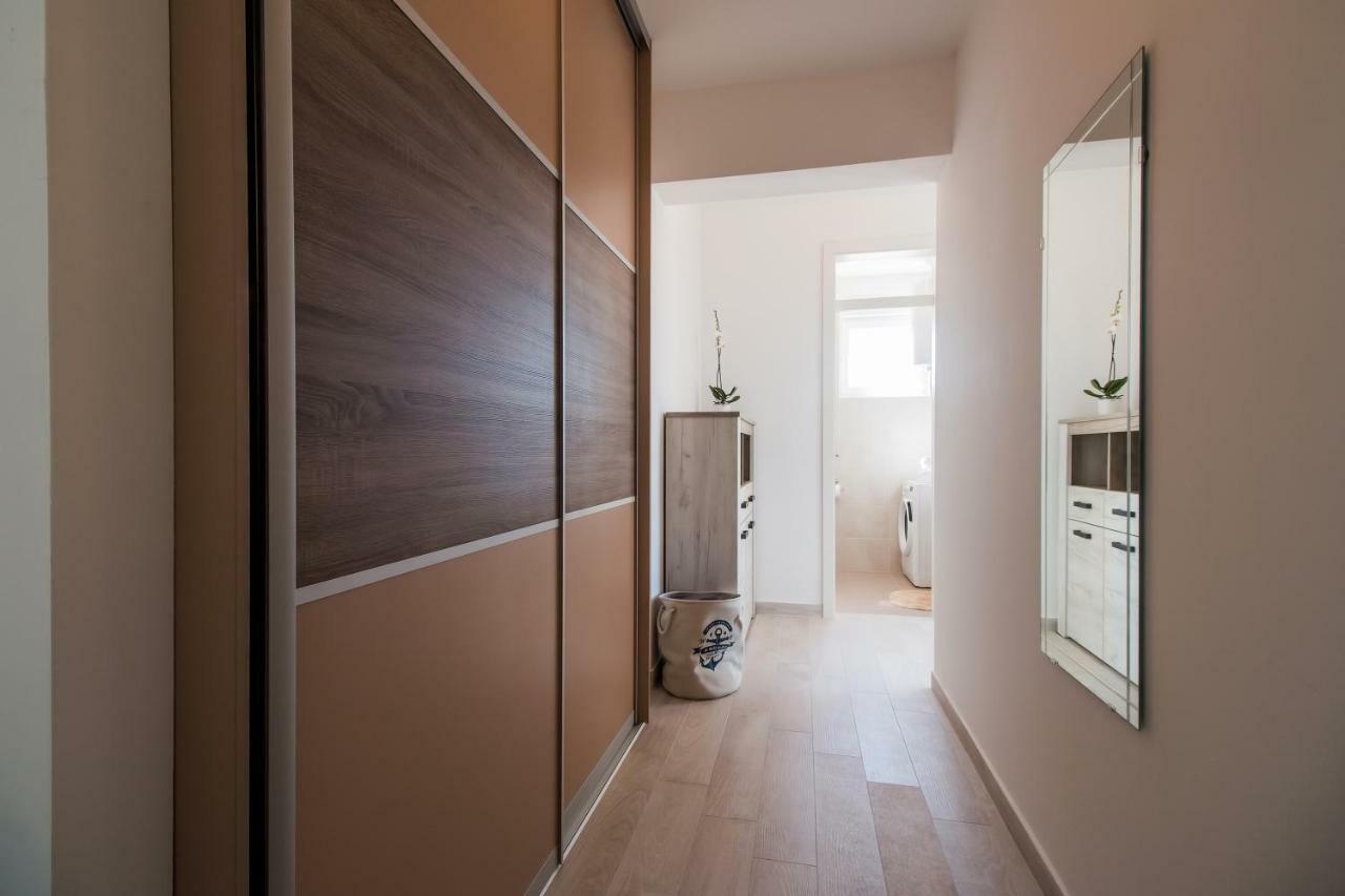 זאדאר Apartment Hera With Balcony And Free Parking מראה חיצוני תמונה