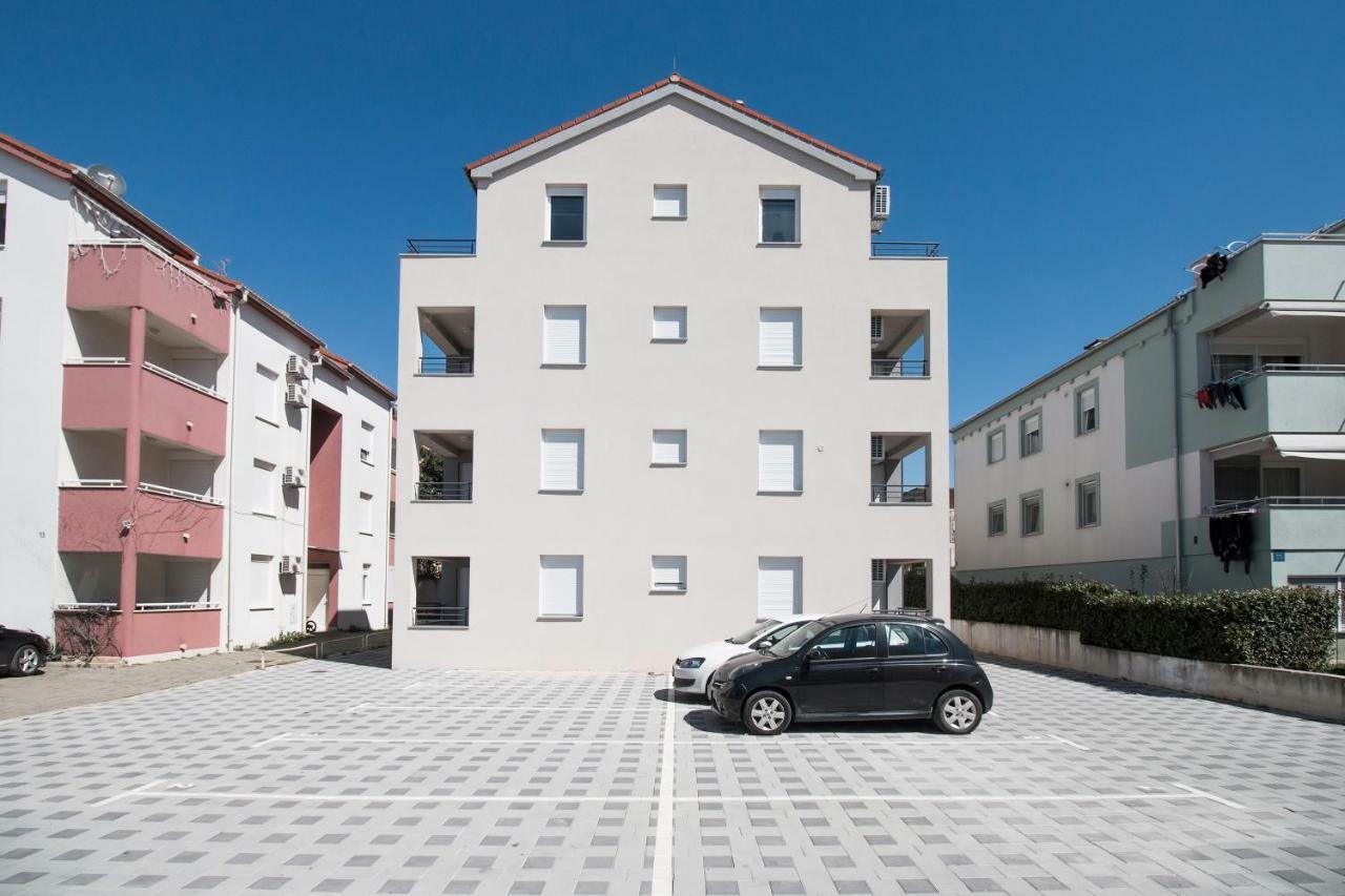 זאדאר Apartment Hera With Balcony And Free Parking מראה חיצוני תמונה