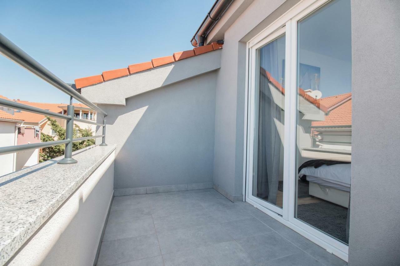 זאדאר Apartment Hera With Balcony And Free Parking מראה חיצוני תמונה